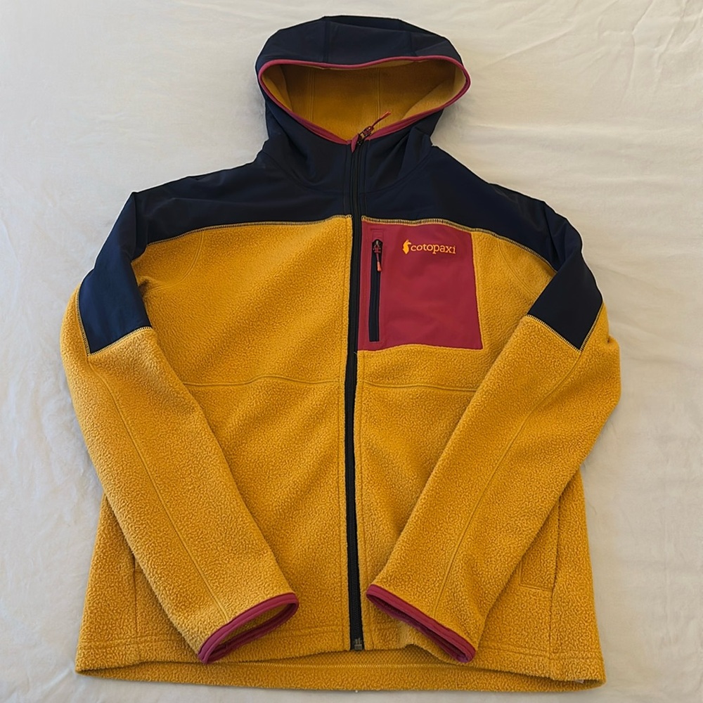 Cotopaxi full-zip fleece